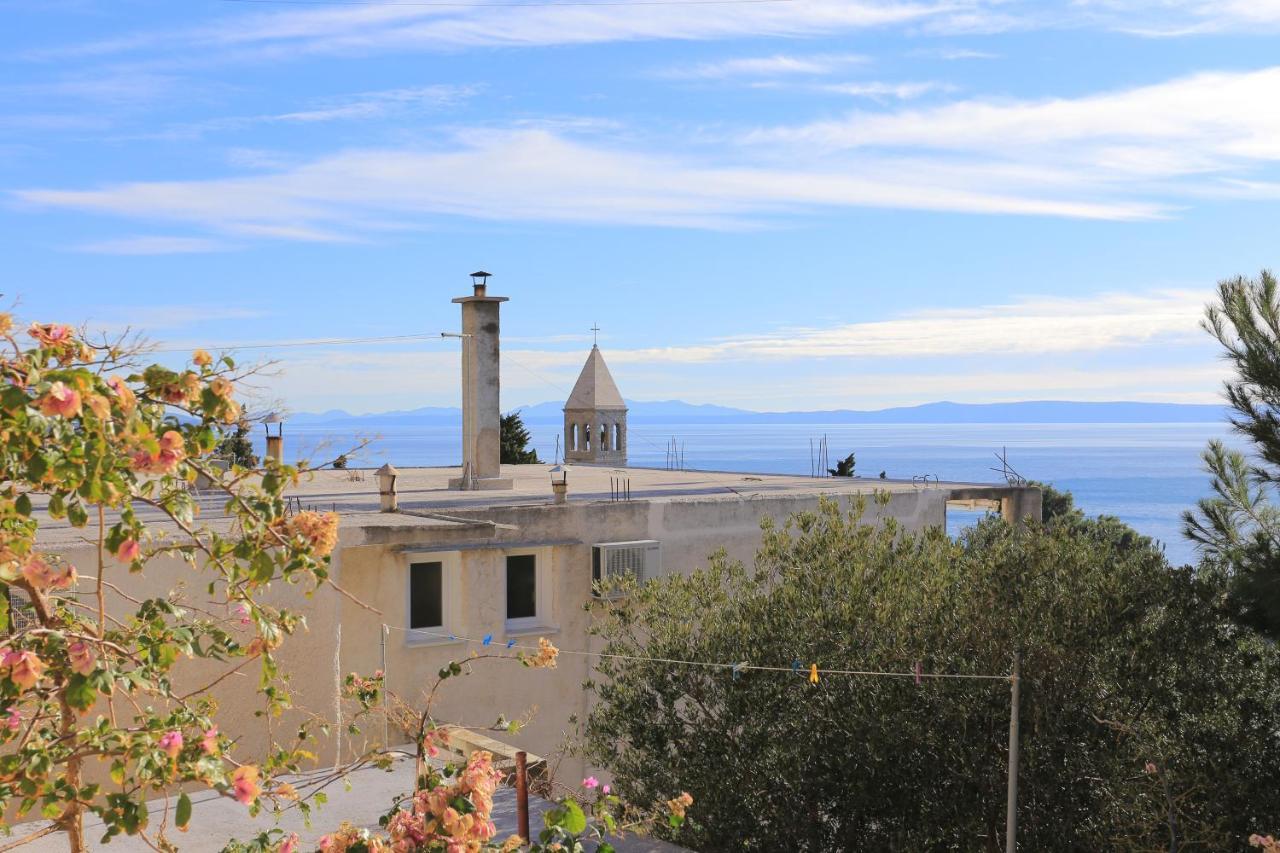Apartments With A Parking Space Brela, Makarska - 18495 Exterior foto