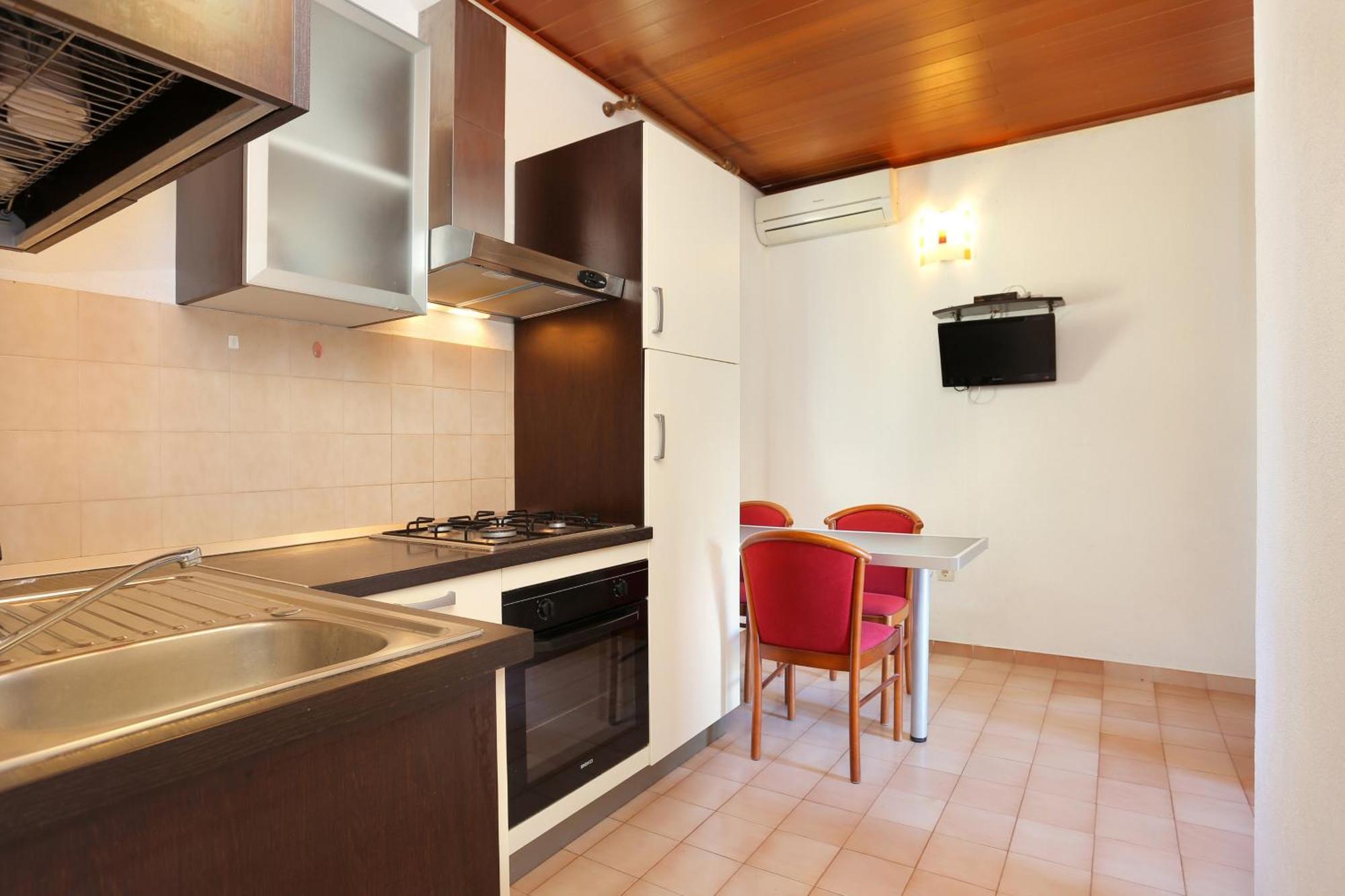 Apartments With A Parking Space Brela, Makarska - 18495 Quarto foto